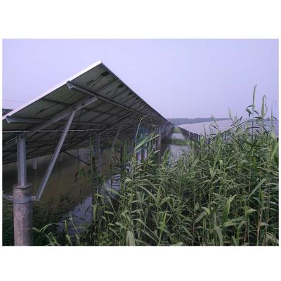 Solar-PV-Bodenmontagesystem mit Betonpfahl in großer Höhe